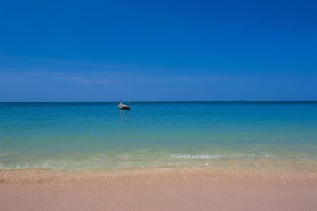 Peacock Hostel Ko Lanta Buitenkant foto