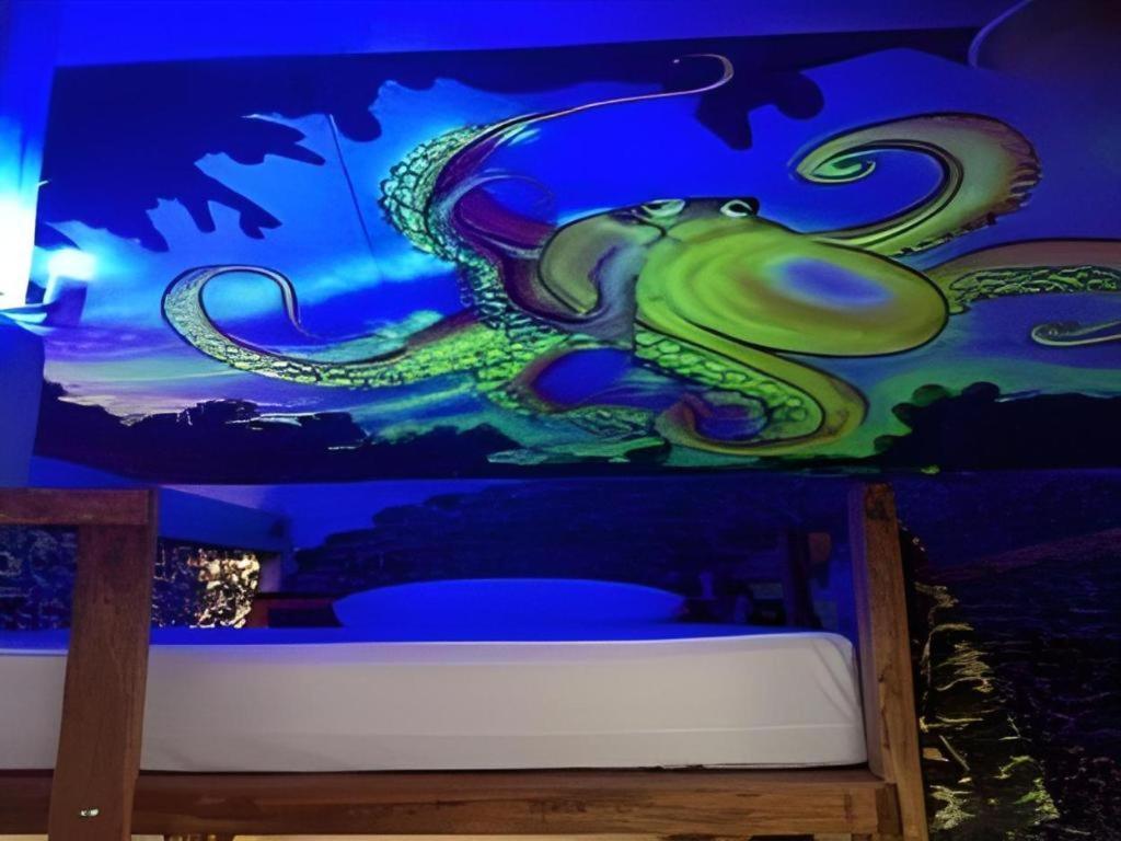 Peacock Hostel Ko Lanta Buitenkant foto