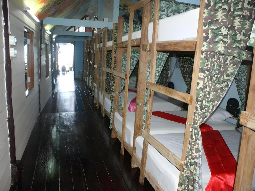 Peacock Hostel Ko Lanta Buitenkant foto
