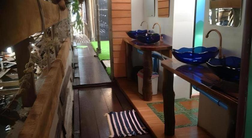 Peacock Hostel Ko Lanta Buitenkant foto