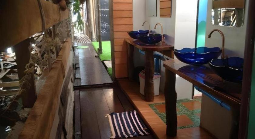 Peacock Hostel Ko Lanta Buitenkant foto