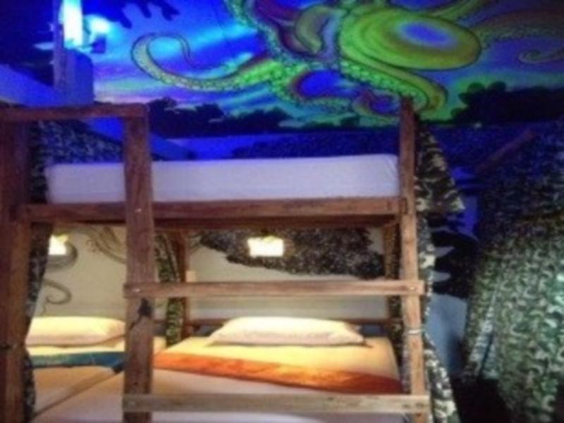 Peacock Hostel Ko Lanta Buitenkant foto