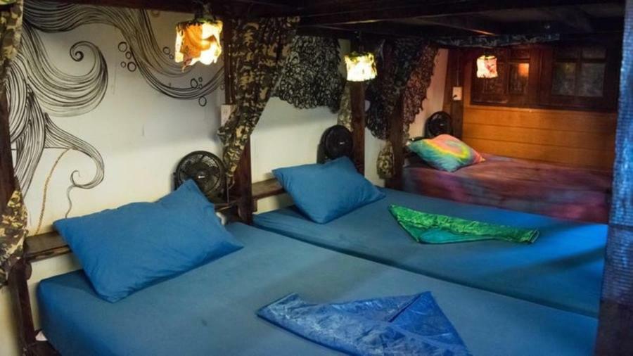 Peacock Hostel Ko Lanta Buitenkant foto