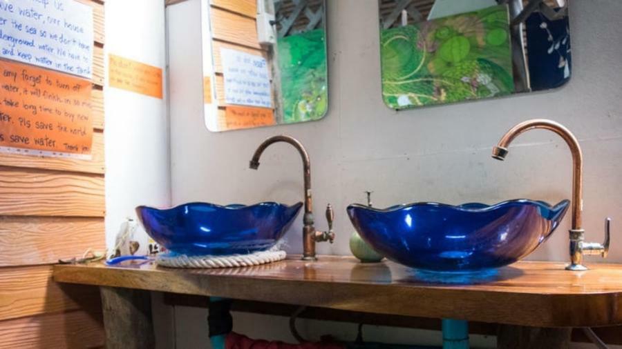 Peacock Hostel Ko Lanta Buitenkant foto